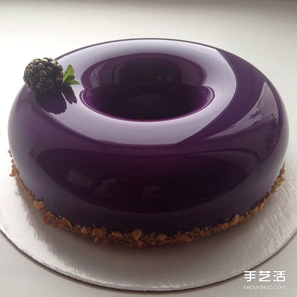 如鏡子般反射的超完美鏡面蛋糕 簡(jiǎn)直是藝術(shù)品 -  rpnrmr.com