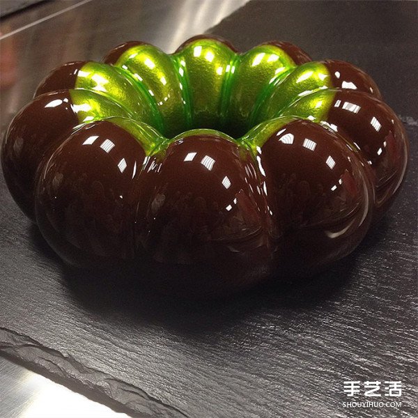 如鏡子般反射的超完美鏡面蛋糕 簡(jiǎn)直是藝術(shù)品 -  rpnrmr.com