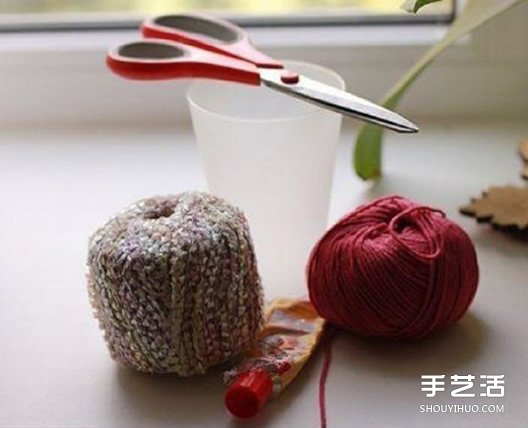 毛線纏繞杯子改造小制作 塑料杯子改造教程 -  rpnrmr.com