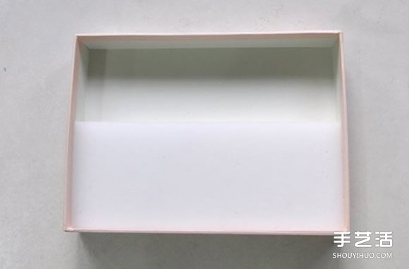 利用廢棄鞋盒蓋子和海綿墊DIY制作首飾收納盒 -  rpnrmr.com