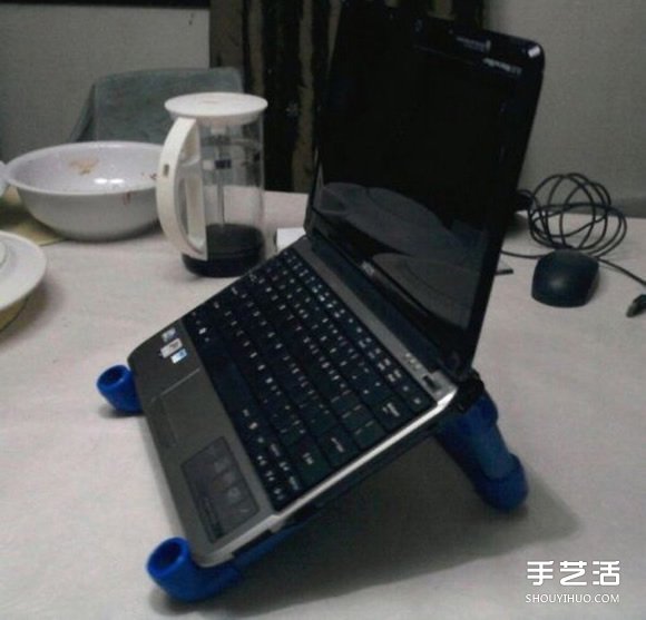 PVC管DIY制作筆記本電腦支架的方法圖解 -  rpnrmr.com