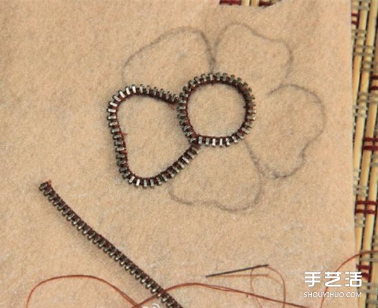 冷艷的羊毛氈花朵DIY 將毛氈和拉鏈合為一體 -  rpnrmr.com