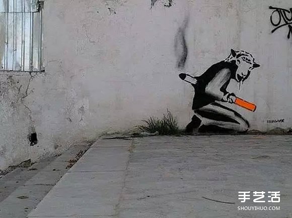 將廢墟與倒塌的墻面畫上各種諷刺性的涂鴉 -  rpnrmr.com