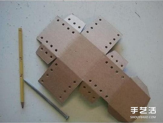 硬紙板手工制作兒童存錢(qián)罐的方法步驟圖解 -  rpnrmr.com