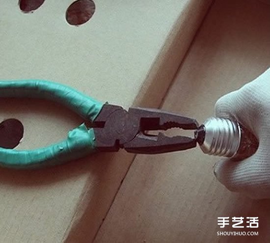 廢舊燈泡制作花盆 DIY迷你盆景的方法步驟 -  rpnrmr.com