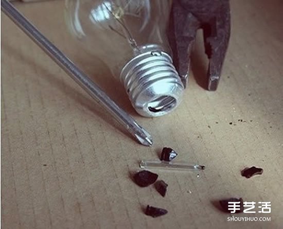 廢舊燈泡制作花盆 DIY迷你盆景的方法步驟 -  rpnrmr.com