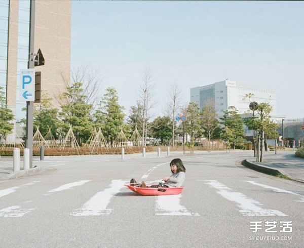 可愛小女孩攝影擺拍 簡單創(chuàng)意讓照片充滿趣味 -  rpnrmr.com