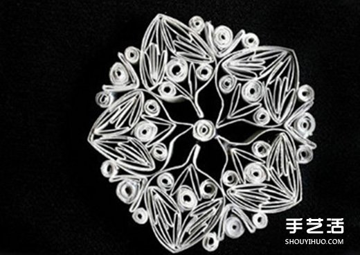 卷紙芯創(chuàng)意手工制作雪花 卷紙芯做雪花的方法 -  rpnrmr.com