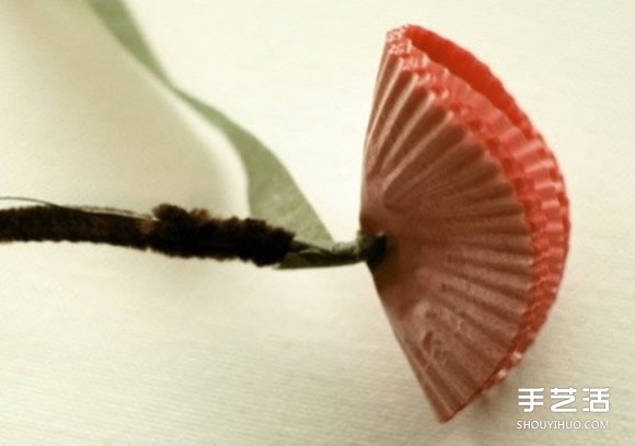 杯形蛋糕紙花手工制作 蛋糕紙做花的方法圖解 -  rpnrmr.com