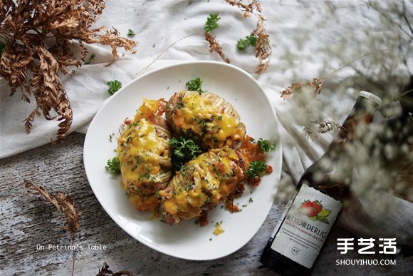 簡(jiǎn)易派對(duì)料理菜譜 焗烤手風(fēng)琴馬鈴薯的做法 -  rpnrmr.com