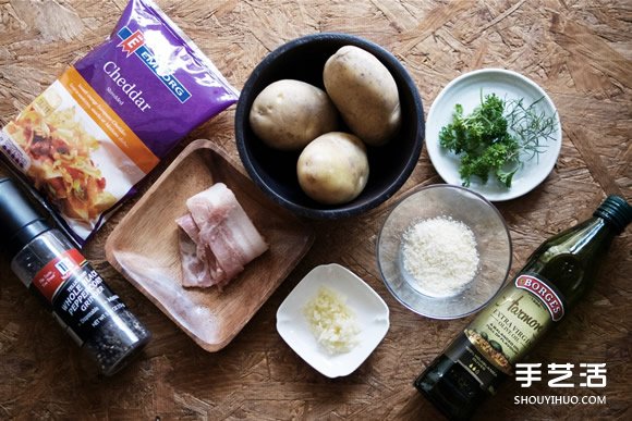 簡(jiǎn)易派對(duì)料理菜譜 焗烤手風(fēng)琴馬鈴薯的做法 -  rpnrmr.com