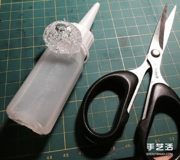 干掉的膠水手工制作戒指 超有創(chuàng)意的變廢為寶 -  rpnrmr.com