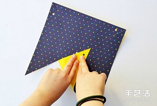 手工折紙風(fēng)車圖解教程 簡單幼兒風(fēng)車制作過程 -  rpnrmr.com