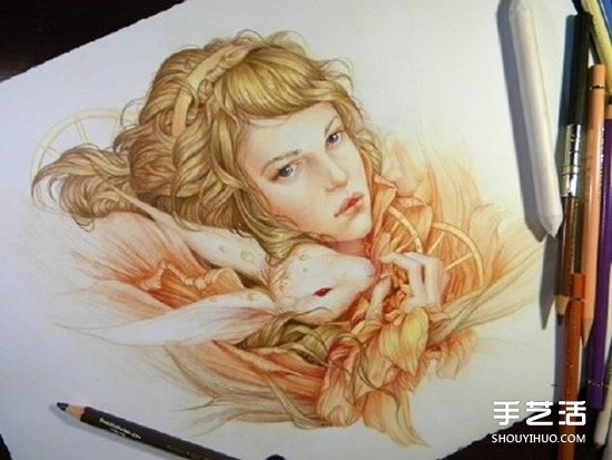 細(xì)膩逼真的女生人物肖像彩鉛畫(huà)作品圖片 -  rpnrmr.com