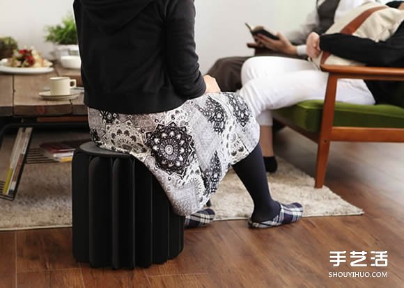 收納起來就像書本一樣輕薄的超便利桌椅設(shè)計(jì) -  rpnrmr.com