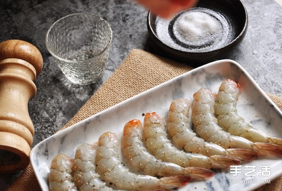 喝著冰啤酒 再來個香酥炸蝦配芒果甜辣醬料理 -  rpnrmr.com