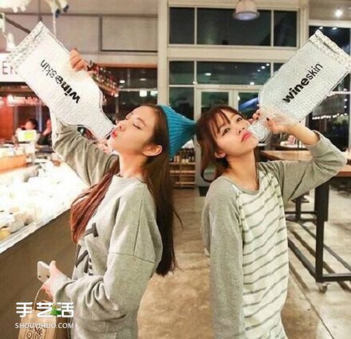 該如何和閨蜜一起合影 閨蜜合照的姿勢(shì)Pose -  rpnrmr.com