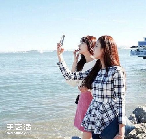 該如何和閨蜜一起合影 閨蜜合照的姿勢(shì)Pose -  rpnrmr.com