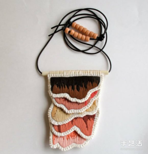 精美項(xiàng)鏈掛墜刺繡作品 手工刺繡掛飾圖片欣賞 -  rpnrmr.com