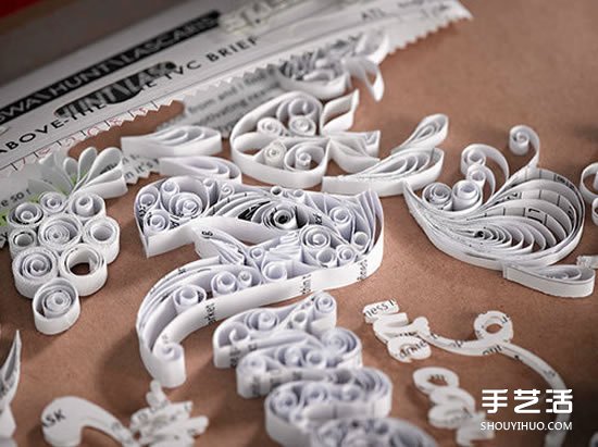 精美紙雕畫作品圖片 創(chuàng)作出翻倒的伏特加酒瓶 -  rpnrmr.com