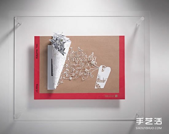 精美紙雕畫作品圖片 創(chuàng)作出翻倒的伏特加酒瓶 -  rpnrmr.com