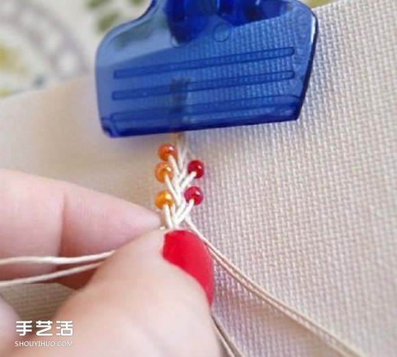 兩色串珠手鏈的編織方法 非?？蓯坌∏逍?-  rpnrmr.com