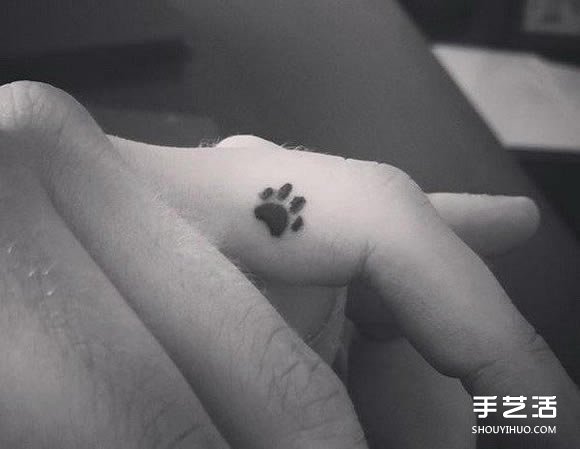 在指尖上許愿 優(yōu)雅手指紋身圖案的迷人魅力 -  rpnrmr.com