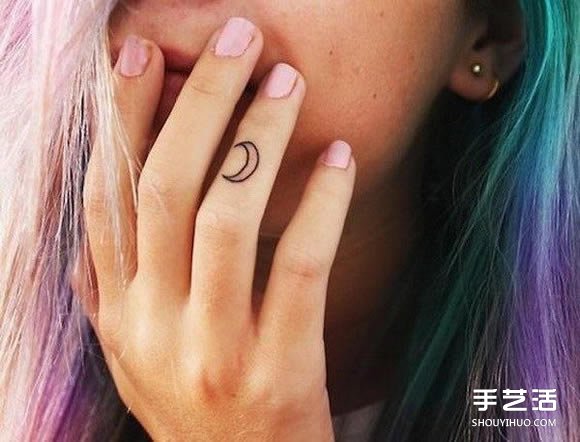 在指尖上許愿 優(yōu)雅手指紋身圖案的迷人魅力 -  rpnrmr.com