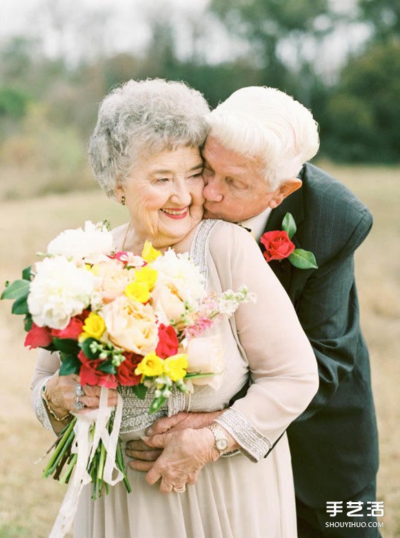 最浪漫的事：結(jié)婚65年的甜蜜夫妻重拍婚紗照 -  rpnrmr.com