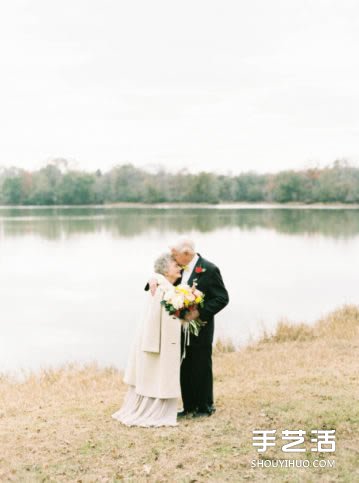 最浪漫的事：結(jié)婚65年的甜蜜夫妻重拍婚紗照 -  rpnrmr.com