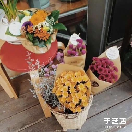 牛皮紙包花束圖解 用牛皮紙包花的方法圖片 -  rpnrmr.com