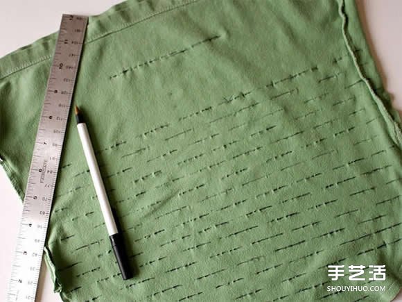 舊T恤改造網(wǎng)眼袋的方法 DIY網(wǎng)眼袋制作教程 -  rpnrmr.com