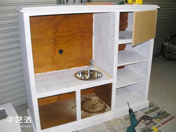 舊電視柜DIY改造兒童玩具廚房的方法圖解教程 -  rpnrmr.com
