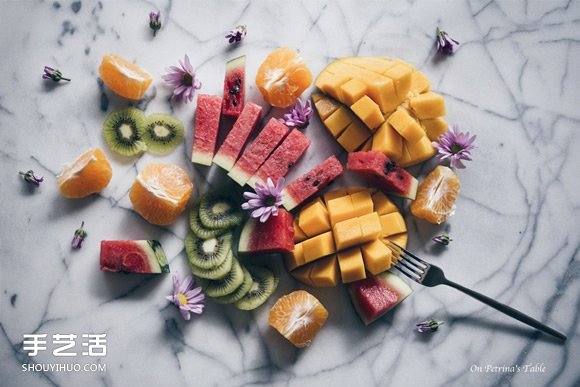學(xué)起來(lái)受用無(wú)窮！聰明又實(shí)用的切水果小訣竅 -  rpnrmr.com
