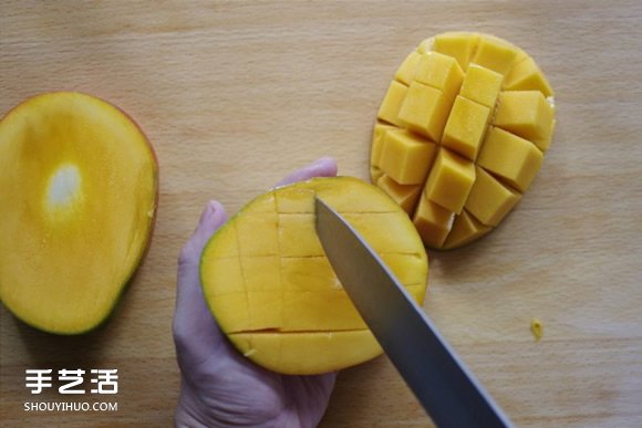 學(xué)起來(lái)受用無(wú)窮！聰明又實(shí)用的切水果小訣竅 -  rpnrmr.com