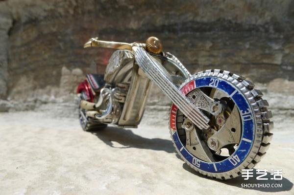 舊手表改造摩托車模型的手工作品圖片 -  rpnrmr.com