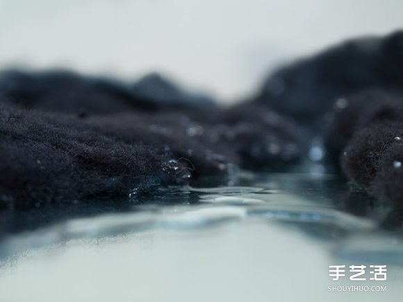 利用羊毛氈和牛奶、巧克力等DIY而成的風(fēng)景 -  rpnrmr.com