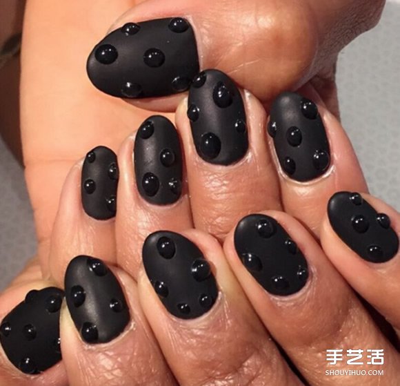 讓指甲也一起換秋裝 霧感指彩怎么擦都時髦 -  rpnrmr.com