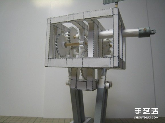 齒輪驅動紙機器人模型 手工自驅動紙機器人圖片 -  rpnrmr.com