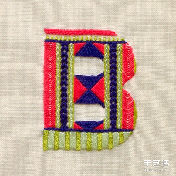 前衛(wèi)設(shè)計(jì)與傳統(tǒng)手工刺繡結(jié)合 感受全新的美好 -  rpnrmr.com