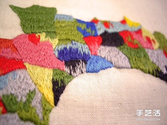 前衛(wèi)設(shè)計(jì)與傳統(tǒng)手工刺繡結(jié)合 感受全新的美好 -  rpnrmr.com