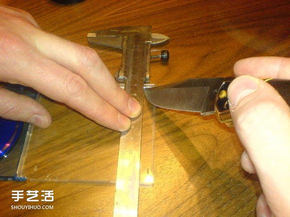 自制星光效果濾鏡的方法 CD盒子DIY制作濾鏡 -  rpnrmr.com