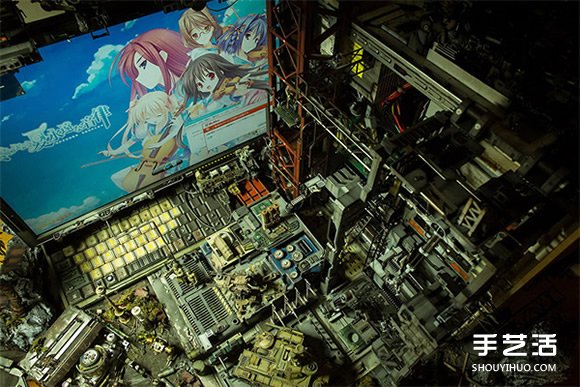 超酷炫！利用大量模型零件改裝而成的臺(tái)式電腦 -  rpnrmr.com