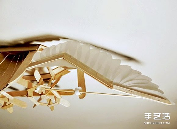 冰棒棍和聚酯薄膜制作而成的動態(tài)機(jī)關(guān)裝置 -  rpnrmr.com