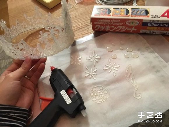 熱熔膠DIY皇冠的方法 自制熱熔膠皇冠圖片 -  rpnrmr.com