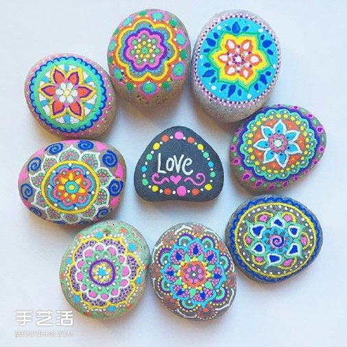 超級(jí)萌的手繪鵝卵石 卡通風(fēng)鵝卵石畫(huà)畫(huà)圖片 -  rpnrmr.com