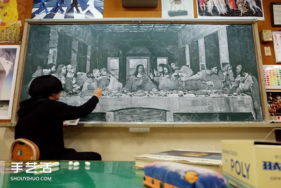 日本畫黑板報神人：老師~確定不考慮轉(zhuǎn)職嗎？ -  rpnrmr.com