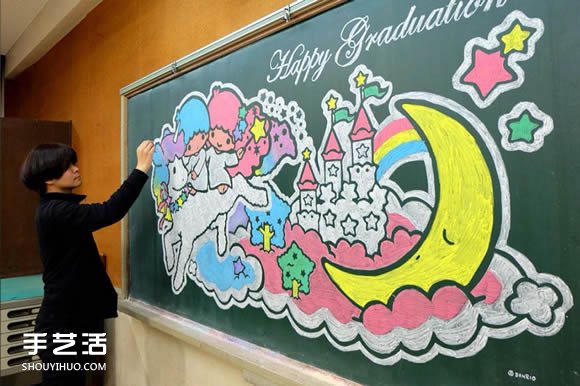 日本畫黑板報神人：老師~確定不考慮轉(zhuǎn)職嗎？ -  rpnrmr.com