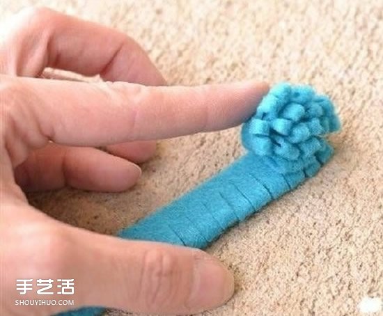 布藝胸花制作過程 不織布胸針DIY方法圖解 -  rpnrmr.com