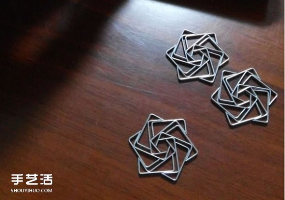 訂書(shū)釘玫瑰花制作圖解 用訂書(shū)釘做玫瑰的步驟 -  rpnrmr.com